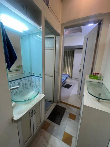 Master Bedroom in 1 BHK Apartment at Sneha CHS Andheri, Andheri West – for Rent