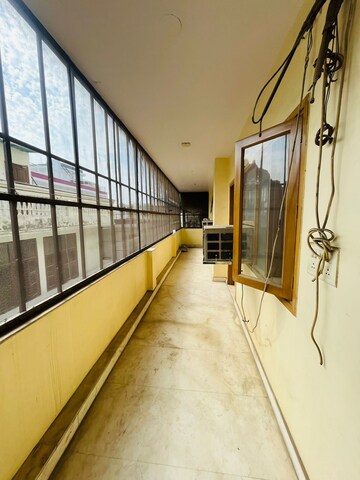 Balcony in 4 BHK Builder Floor at Sector 40 – for Rent