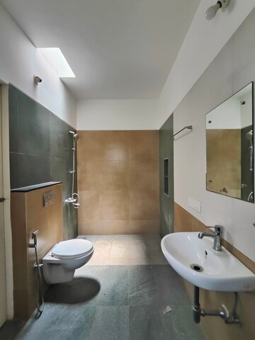 Bathroom in 3 BHK Villa at Kanakapura Road – for Rent