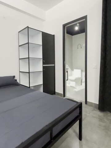 Room in 1 BHK Builder Floor at Paryavaran Complex – for Rent