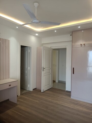 2 BHK Apartment For Rent in Sikka Karnam Greens, Sector 143b