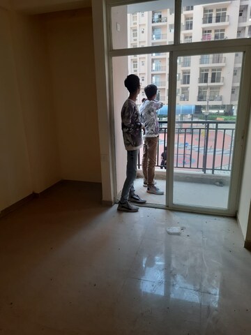 Room in 2 BHK Apartment at Excella Kutumb, Sultanpur Road – for Sale