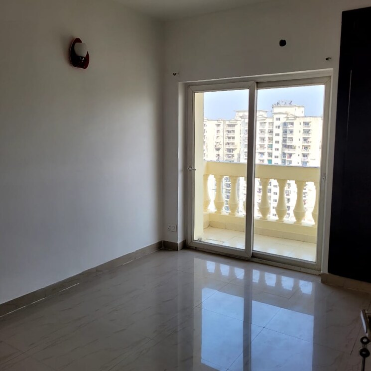 Room, nimbus-the-hyde-park 2.5 Bedroom 1080 Sq.Ft. Apartment In Sector 78 Noida 8598069