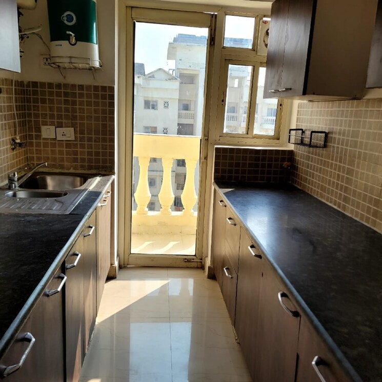 Kitchen, nimbus-the-hyde-park 2.5 Bedroom 1080 Sq.Ft. Apartment In Sector 78 Noida 8598069