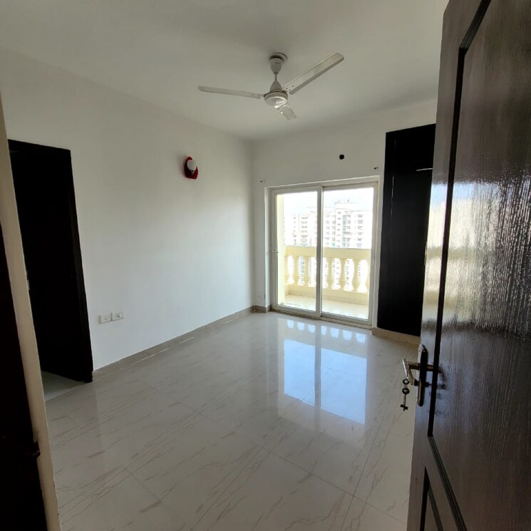 Room, nimbus-the-hyde-park 2.5 Bedroom 1080 Sq.Ft. Apartment In Sector 78 Noida 8598069