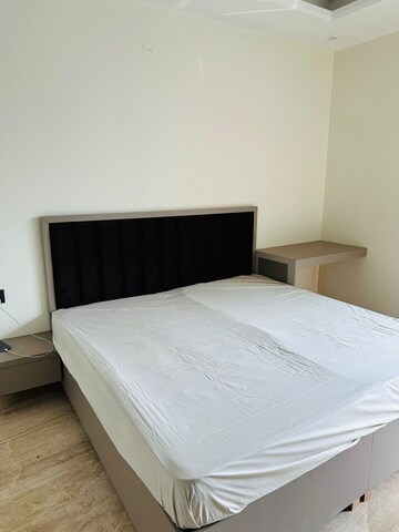 Bedroom in 3 BHK Builder Floor at Sector 55 – for Rent