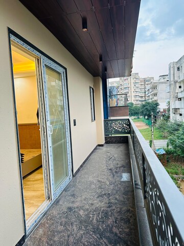 Balcony in 3 BHK Builder Floor at Sector 55 – for Rent