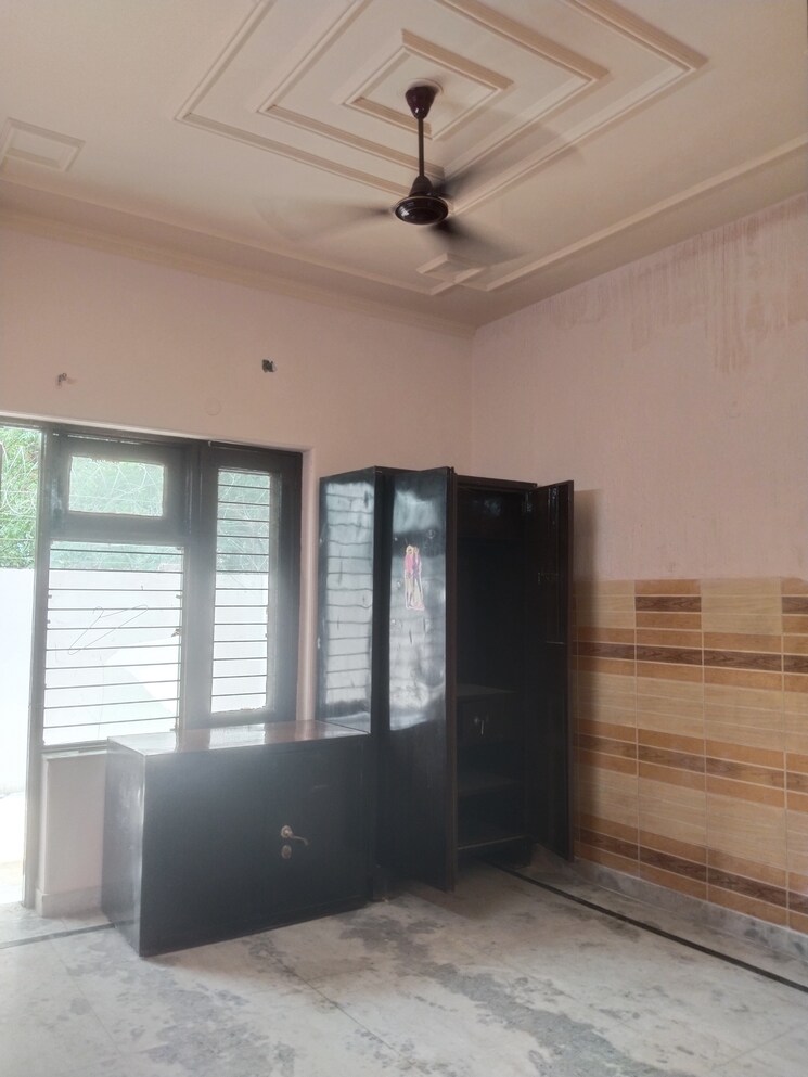 Room, ansal-plaza-sector-23 2 Bedroom 1805 Sq.Ft. Independent House In Sector 23 Gurgaon 8598095