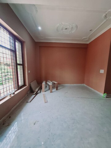 Room in 2 BHK Independent House at Ansal Plaza Sector-23, Sector 23 – for Rent