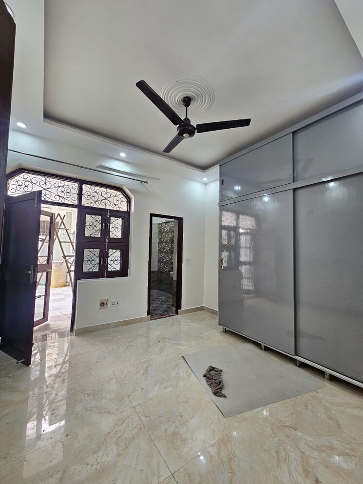 Room, ansal-plaza-sector-23 2 Bedroom 1740 Sq.Ft. Independent House In Sector 23 Gurgaon 8598131