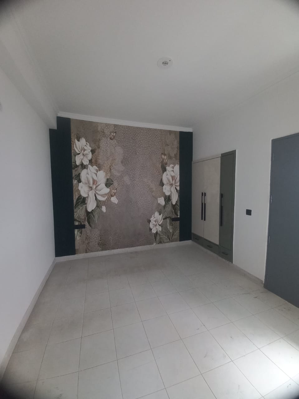 2 BHK + Servant Room 1420 Sq.Ft. Apartment in DLF Richmond Park