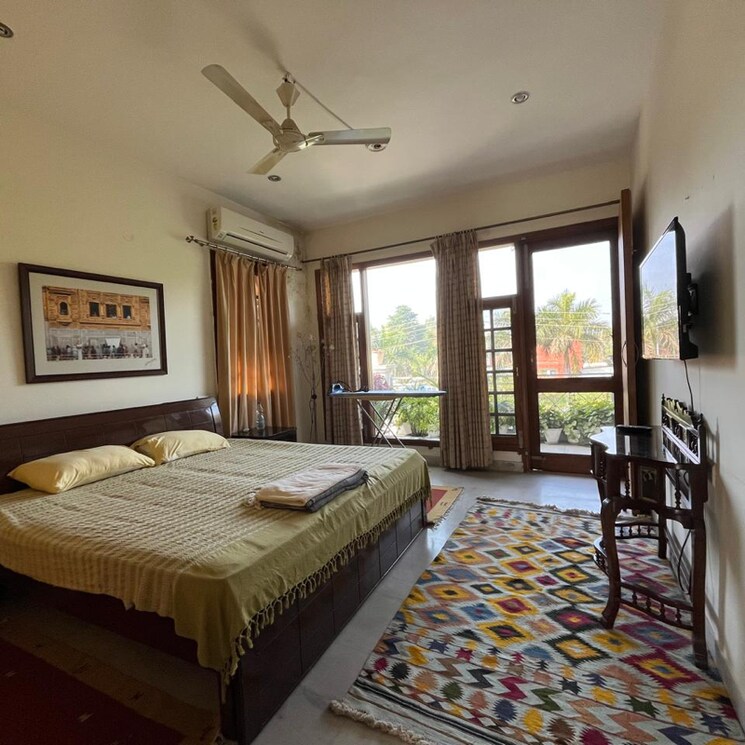Bedroom, sector 11 3.5 Bedroom 4500 Sq.Ft. Apartment In Sector 11 Chandigarh 8598184