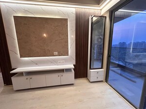 Parking in 4 BHK Apartment at DLF The Crest, Sector 54 – for Sale