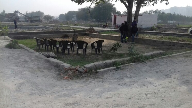 undefined, sector 167  900 Sq.Ft. Plot In Sector 167 Noida 8598202