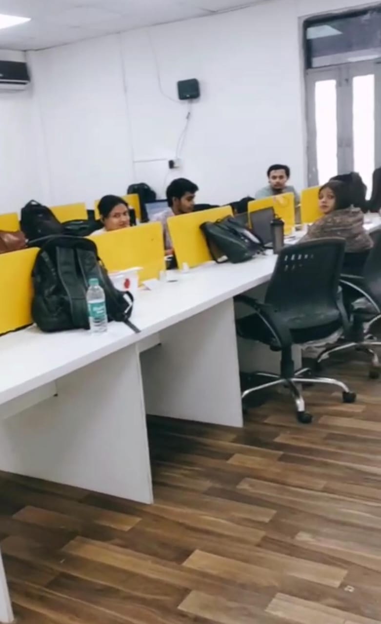 Office Space For Rent in Sector 16