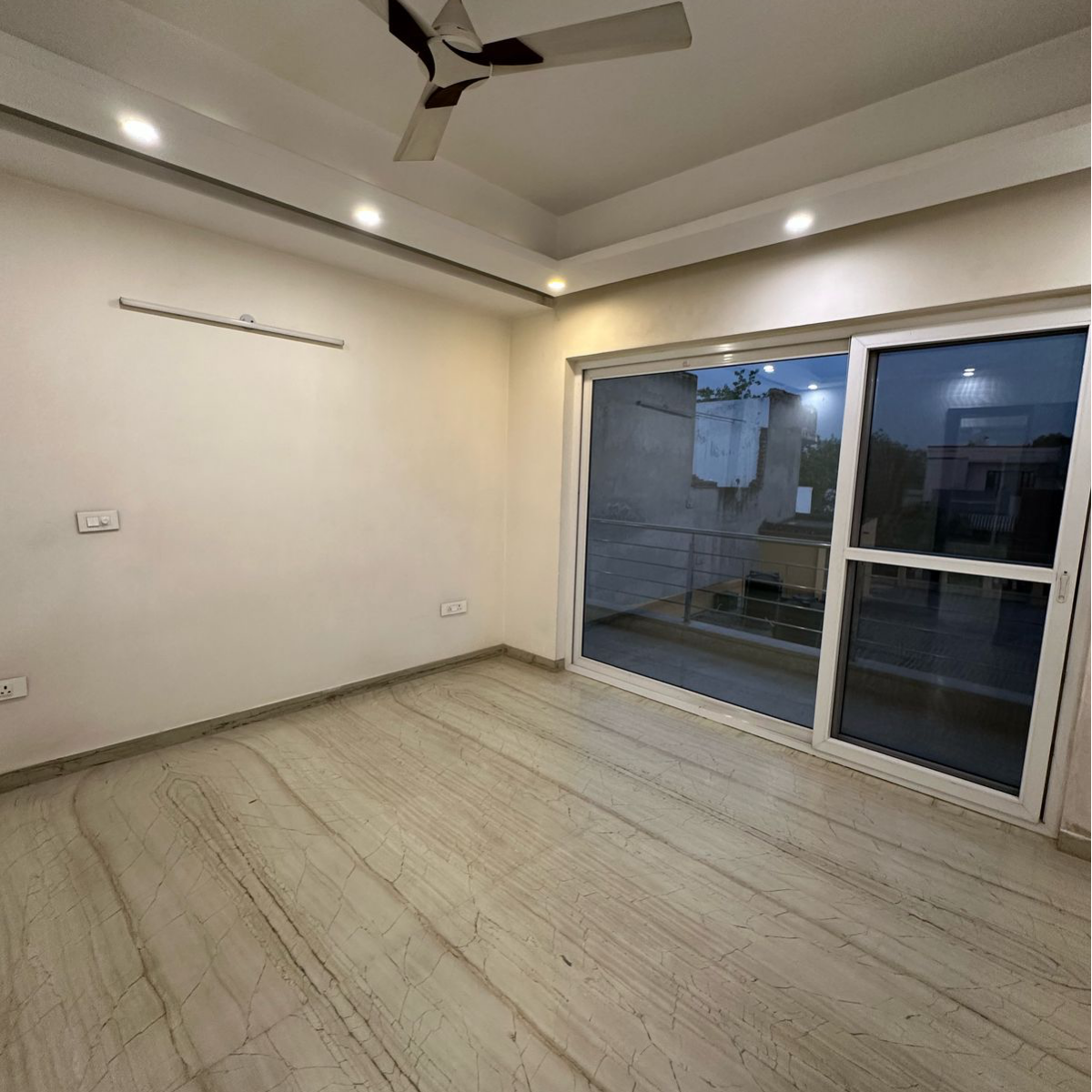 3.5 BHK Villa For Rent in Sector 23