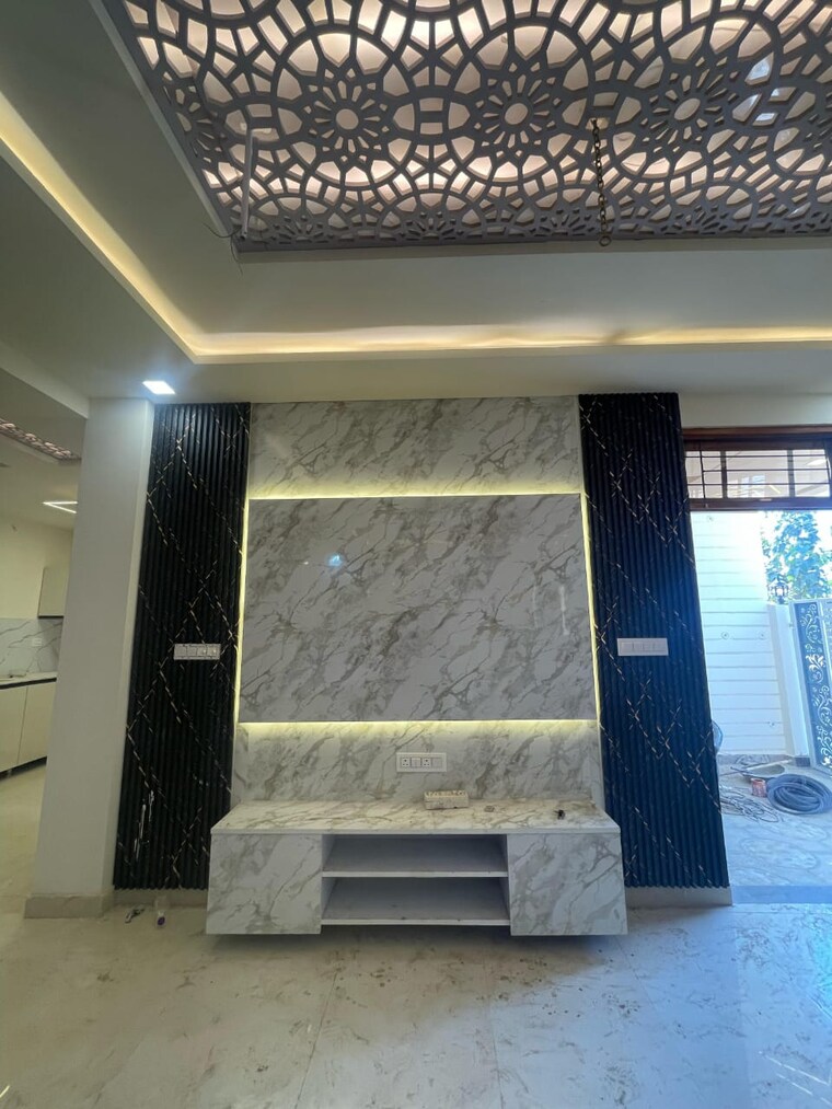 undefined, gomti nagar 3 Bedroom 1600 Sq.Ft. Independent House In Gomti Nagar Lucknow 8598345