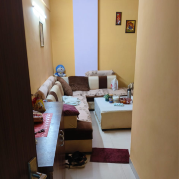 Team Area in 2 BHK Apartment at Signature Global Synera, Sector 81 – for Sale