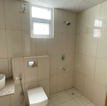 Bathroom in 4 BHK Builder Floor at SS Linden, Sector 84 – for Rent