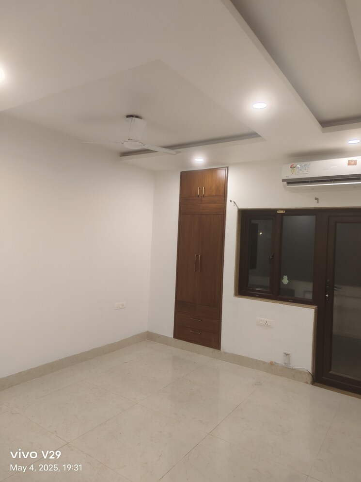 Room, unitech-south-city-1 4 Bedroom 500 Sq.Yd. Apartment In South City 1 Gurgaon 8598402
