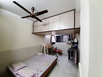 2 BHK Apartment For Rent in Om Niwas CHS Kurla, Kurla West