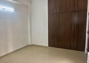 Room in 2 BHK Apartment at Amrapali Princely Estate, Sector 76 – for Sale