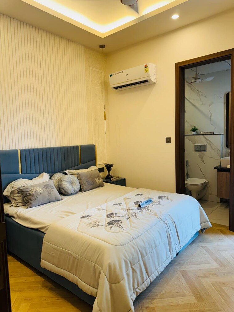 Bedroom, nkv-golden-avenue 3.5 Bedroom 160 Sq.Yd. Builder Floor In Sohna Sector 35 Gurgaon 8598562