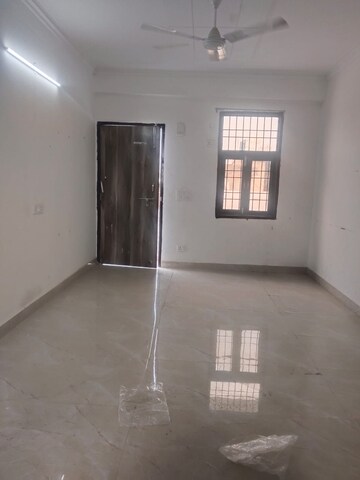 Room in 1 RK Builder Floor at Saket – for Rent