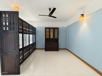 Room in 3 BHK Apartment at Panampilly Nagar – for Sale
