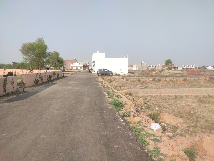 undefined, jewar  120 Sq.Yd. Plot In Jewar Greater Noida 8598579
