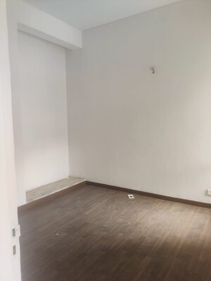 Room in 3 BHK Apartment at Shiv Sai Ozone Park, Sector 86 – for Sale