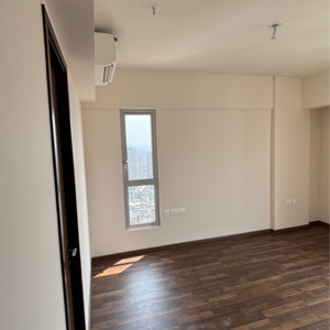 Room in 2 BHK Apartment at Piramal Vaikunth Cluster 2, Ashok Nagar – for Sale