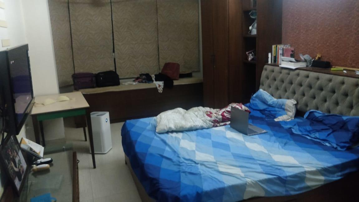 2 BHK + Pooja Room Apartment For Rent in DLF Silver Oaks