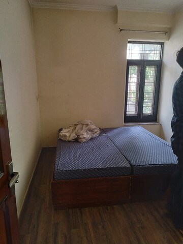 Bedroom in 2 BHK Builder Floor at Sector 26 – for Rent