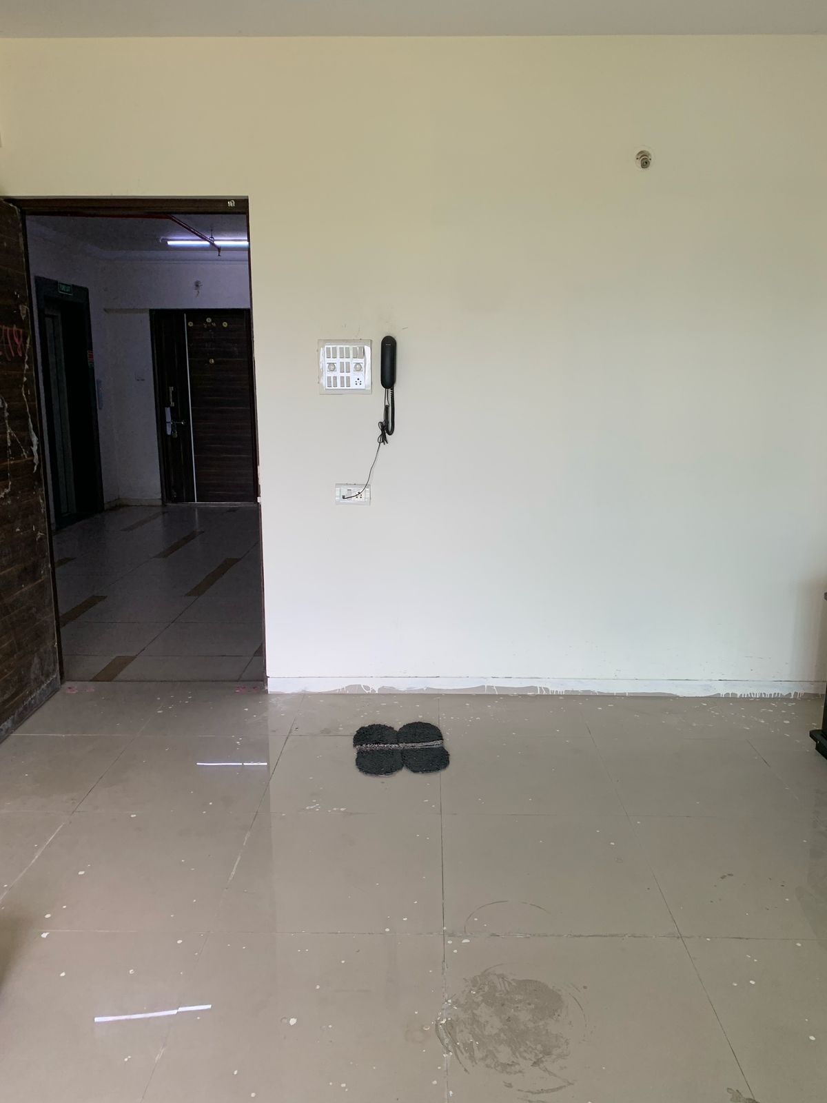 2 BHK + Servant Room Apartment For Sale in Unnati Woods CHS