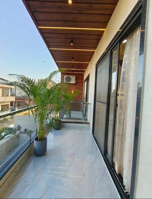 Balcony in 5 BHK Builder Floor at Sector 35 – for Sale