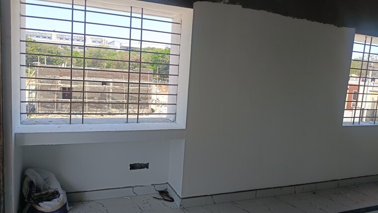 Room, hosur krishnagiri rd 4 Bedroom 1200 Sq.Ft. Villa In Hosur Krishnagiri rd Hosur 8598755