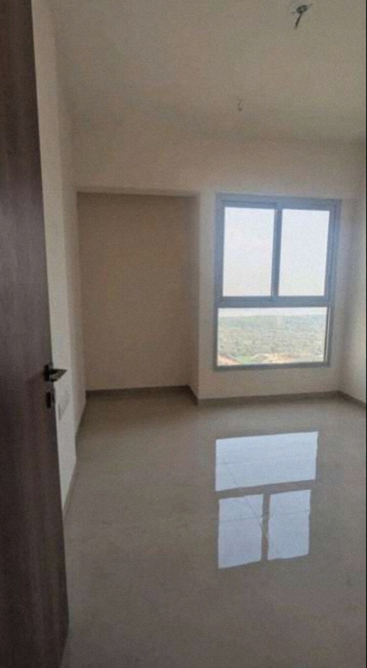 Room, coral-heights 1 Bedroom 460 Sq.Ft. Apartment In Kavesar Thane 8598777