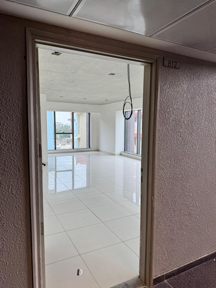 Room, shyamal Commercial Office Space 956 Sq.Ft. In Shyamal Ahmedabad 8598887