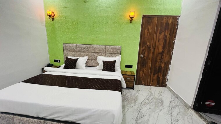 Bedroom, ansal-housing-neel-padam-1 4 Bedroom 1700 Sq.Ft. Apartment In Vaishali Sector 5 Ghaziabad 8598908