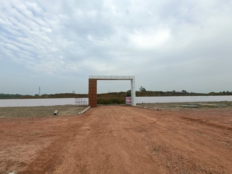 Swimming Pool, jewar  122 Sq.Yd. Plot In Jewar Greater Noida 8598915