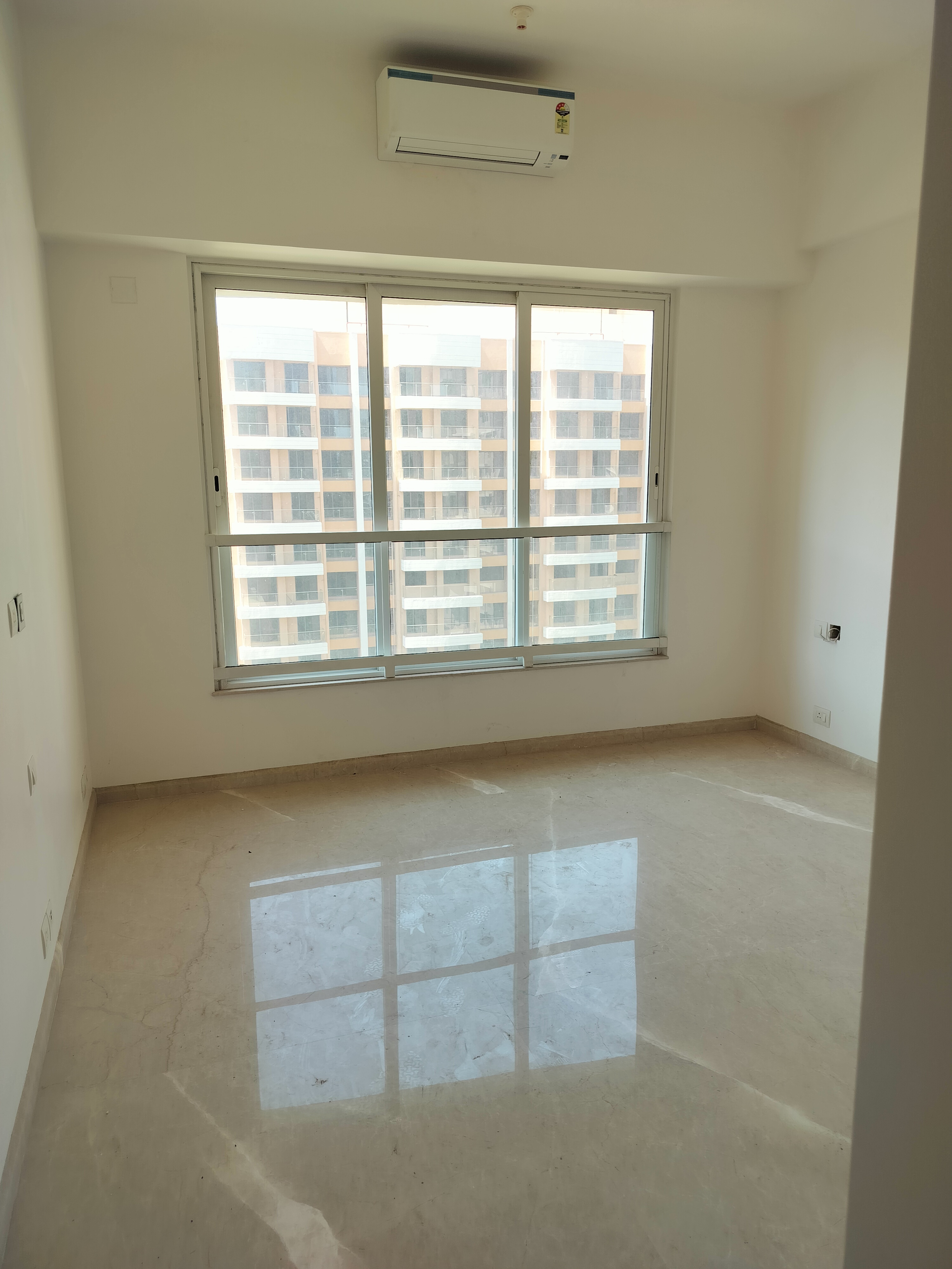 2 BHK Apartment For Rent in Kalpataru Radiance