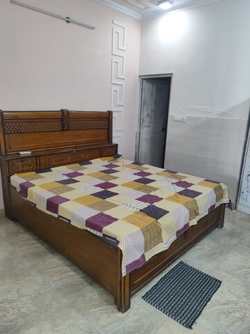 1 BHK Apartment For Rent in Arun Vihar Sector 37, Sector 37