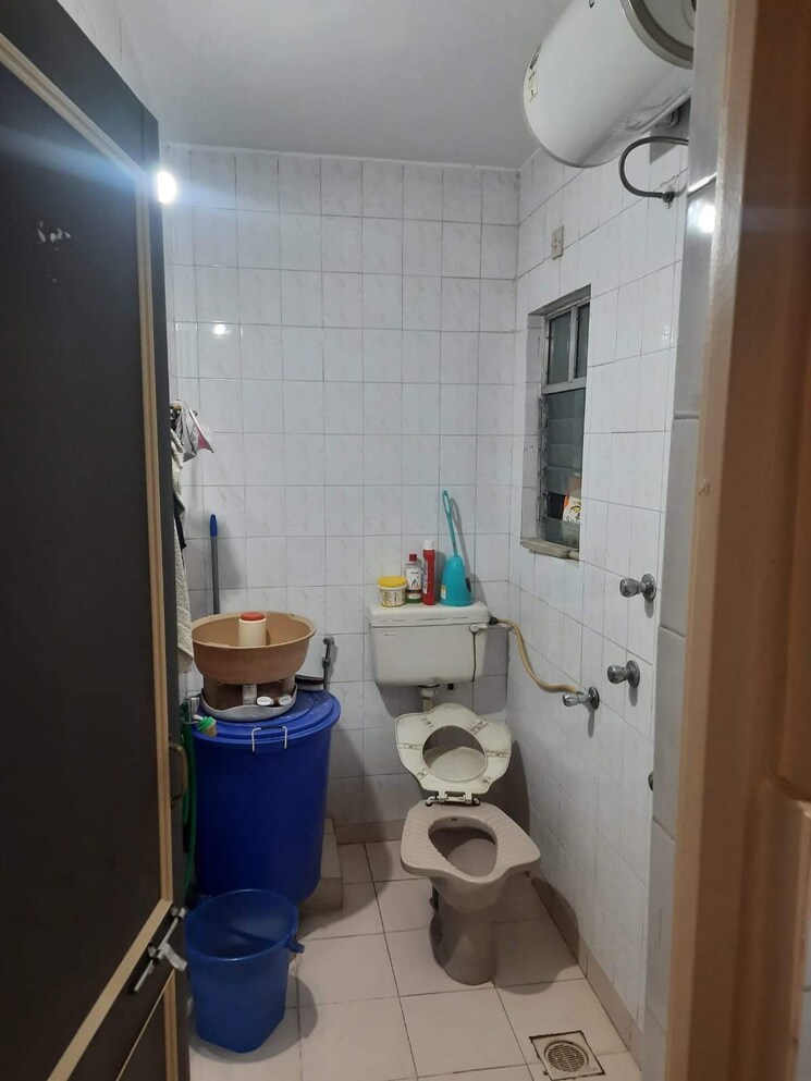 Bathroom, gangadham-apartment 2 Bedroom 1100 Sq.Ft. Apartment In Market Yard Pune 8599056