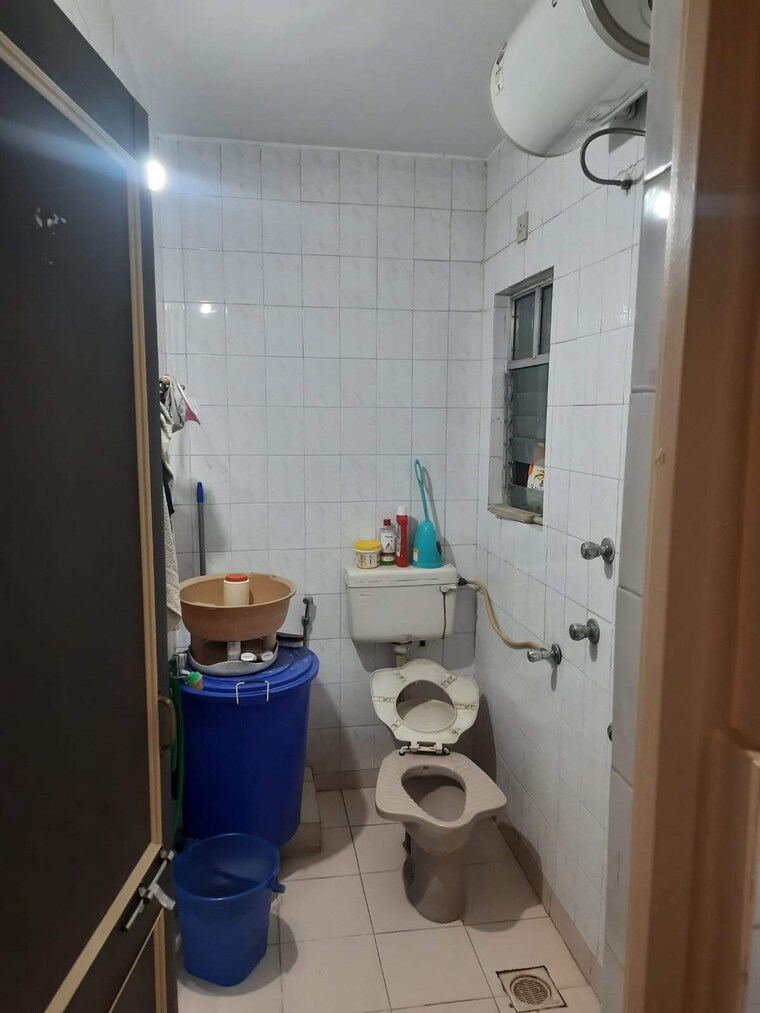 Bathroom, gangadham-apartment 2 Bedroom 1100 Sq.Ft. Apartment In Market Yard Pune 8599056