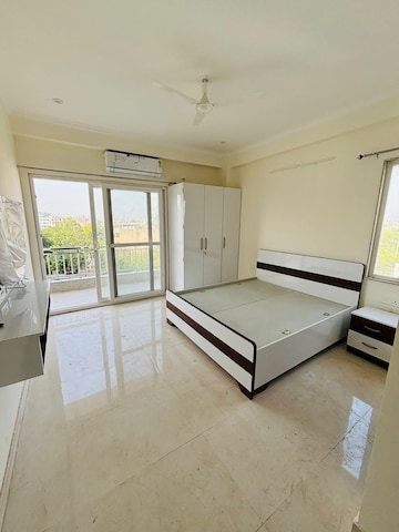 Master Bedroom in 1 BHK Builder Floor at Sector 38 – for Rent