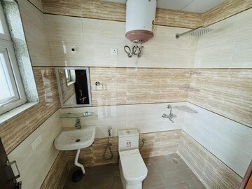 Attached Bathroom in 1 BHK Builder Floor at Sector 38 – for Rent