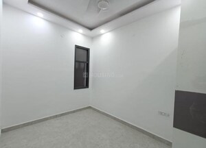 Room in 2 BHK Builder Floor at Krishna Nagar – for Sale