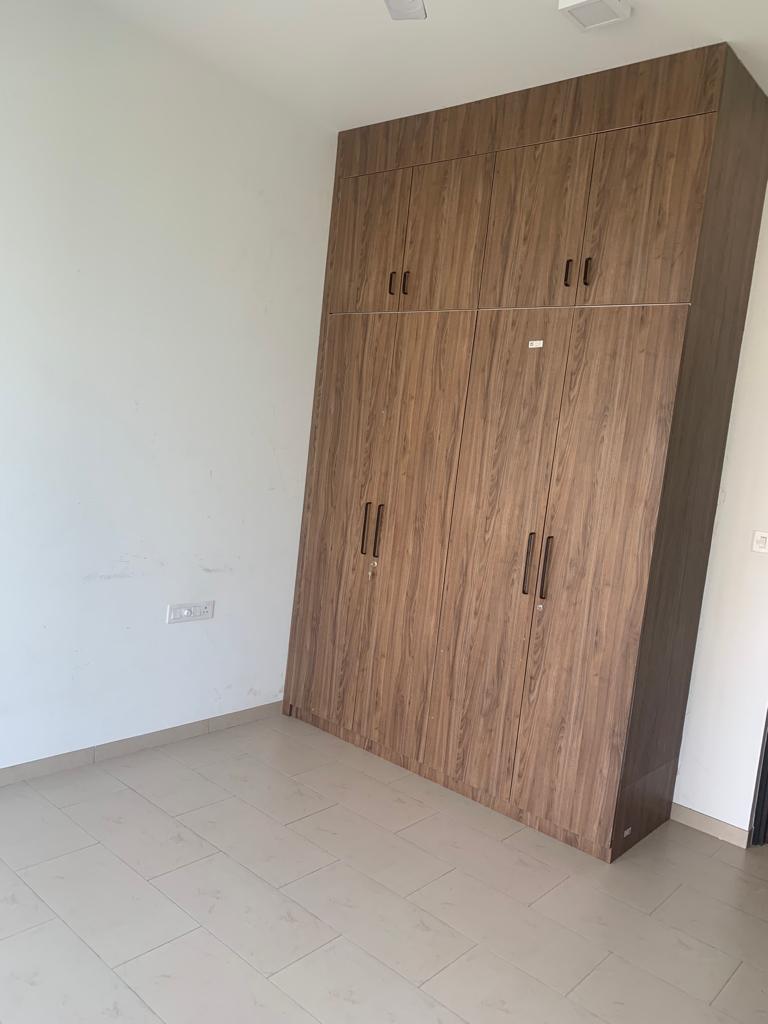 3 BHK + Servant Room Apartment For Rent in ATS Triumph