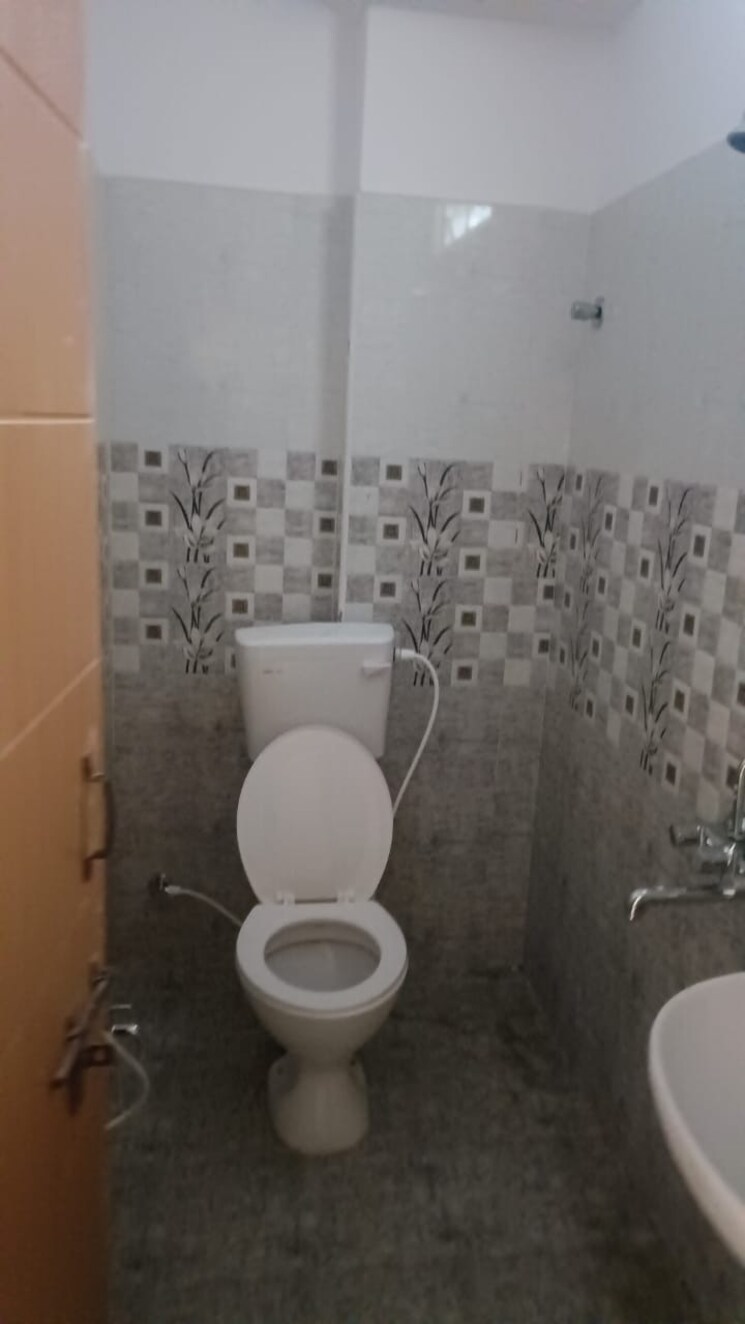 Attached Bathroom, alkapoor 3 Bedroom 1700 Sq.Ft. Apartment In Alkapoor Hyderabad 8599207